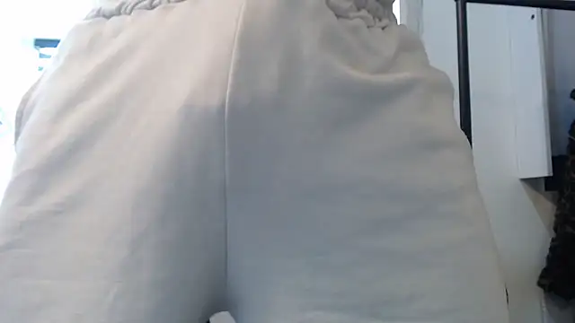 Snapshot of Jhonyblack_1 chatting on 23, 11, 2025 Jhonyblack 1 online show from 23, 11, 2025