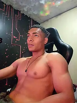 Snapshot of Jhonyblack_1 chatting on 28, 11, 2025 Jhonyblack 1 online show from 28, 11, 2025