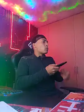 Snapshot of Jhonyblack_1 chatting on 1, 12, 2025 Jhonyblack 1 online show from 1, 12, 2025