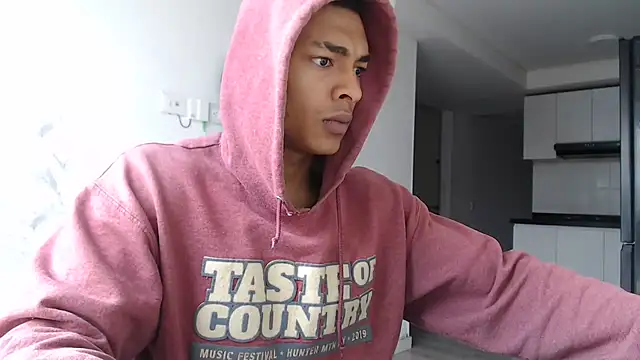 Snapshot of Jhonyblack_1 chatting on 22, 12, 2025 Jhonyblack 1 online show from 22, 12, 2025