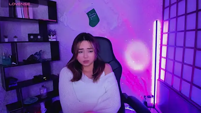 Fluffy Rose online show from 27, 12, 2024