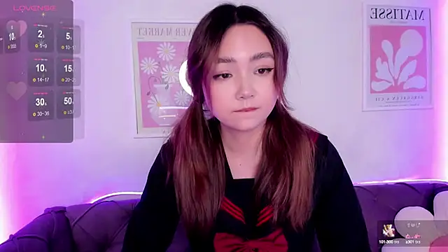 Fluffy Rose online show from 4, 3, 2025