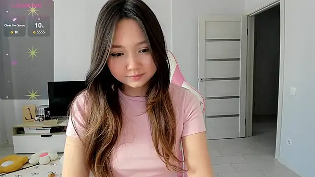Fluffy Rose online show from 29, 4, 2026