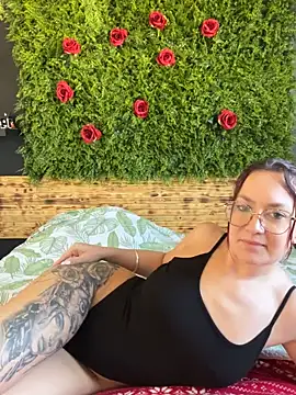 ladoucedu34 online show from 26, 10, 2025