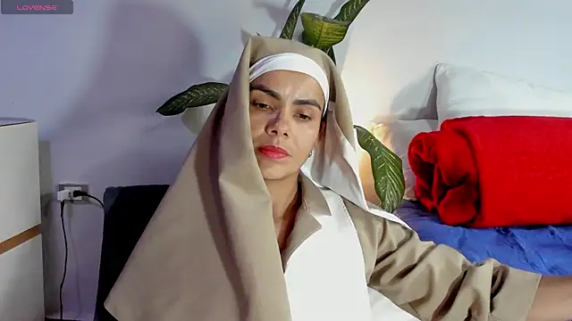 ClaraMariaMon online show from 6, 2, 2025