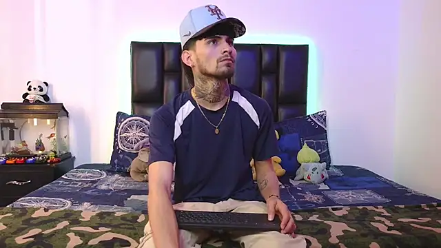 Brutal Sex Fucking online show from 4, 2, 2026