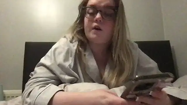 honeyyy24 online show from 20, 9, 2025