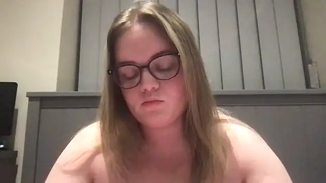honeyyy24 online show from 29, 6, 2026