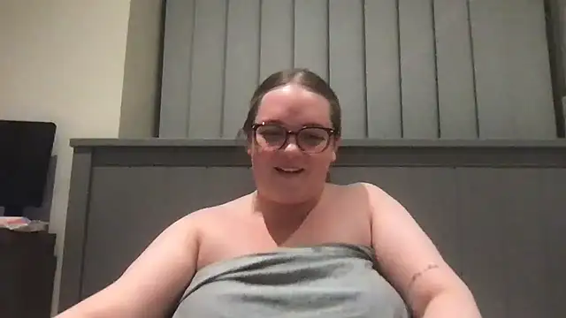honeyyy24 online show from 8, 7, 2026