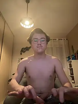 Snapshot of enzolb chatting on 19, 2, 2025 enzolb online show from 19, 2, 2025