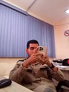 EnriquePersian197 online show from 2, 1, 2025