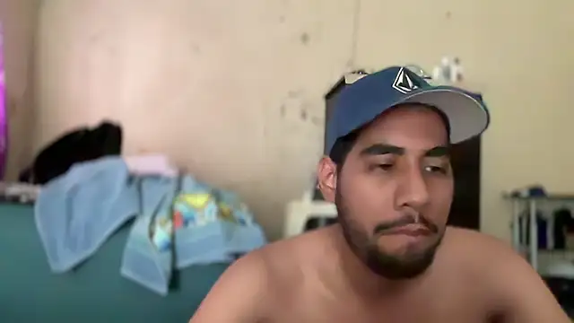 EnriquePersian197 online show from 5, 1, 2025