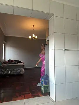 CaramelDelux27 online show from 10, 4, 2026