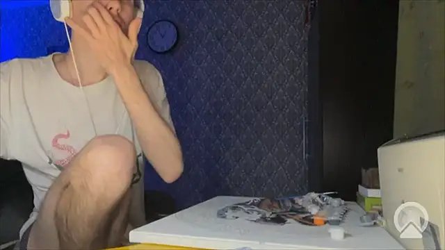 Snapshot of Aki-Laky chatting on 22, 12, 2025 Aki-Laky online show from 22, 12, 2025