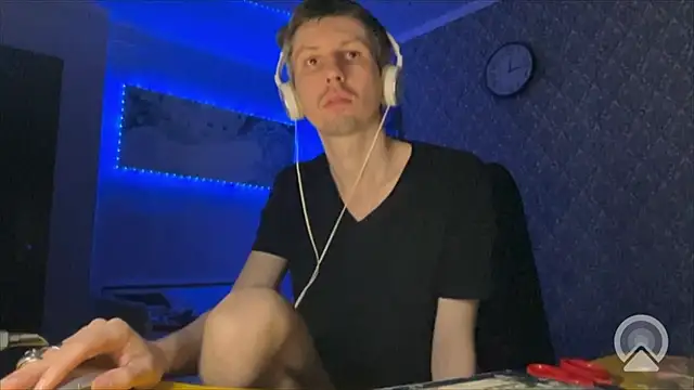 Snapshot of Aki-Laky chatting on 8, 1, 2026 Aki-Laky online show from 8, 1, 2026