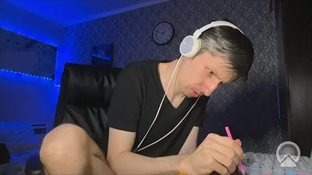 Snapshot of Aki-Laky chatting on 6, 3, 2026 Aki-Laky online show from 6, 3, 2026