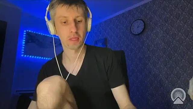 Snapshot of Aki-Laky chatting on 27, 3, 2026 Aki-Laky online show from 27, 3, 2026