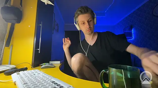 Aki-Laky online show from 28, 6, 2026