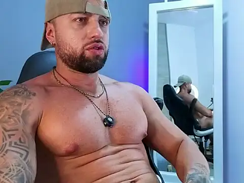 OwenMaximus814 online show from 7, 5, 2026