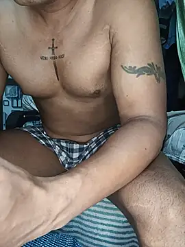 Snapshot of loveboyrp chatting on 23, 7, 2026 loveboyrp online show from 23, 7, 2026