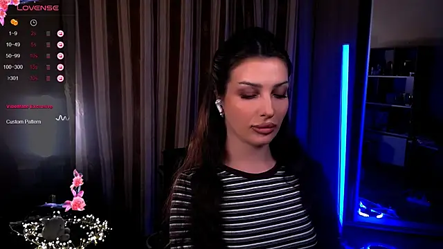 Laura Bess online show from 30, 4, 2026