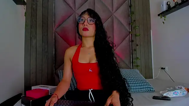 BriaConner  online show from 7, 7, 2026