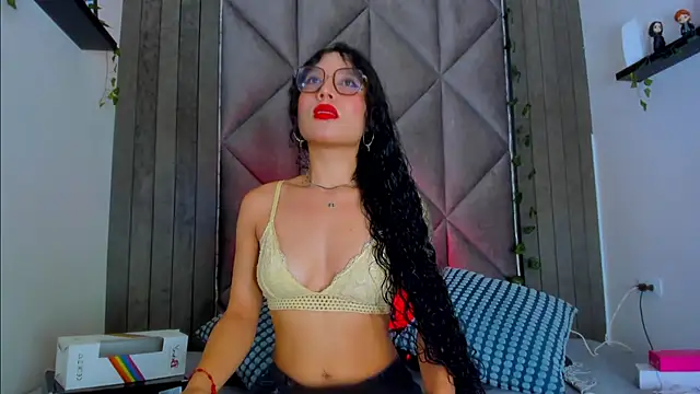 BriaConner  online show from 1, 8, 2026