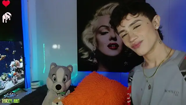 maxiy 001 online show from 16, 1, 2025