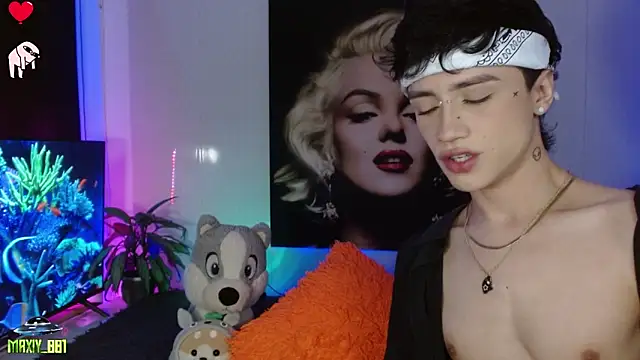 maxiy 001 online show from 23, 1, 2025