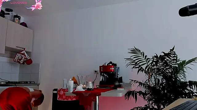 Snapshot of wendymoah chatting on 8, 12, 2024 wendymoah online show from 8, 12, 2024