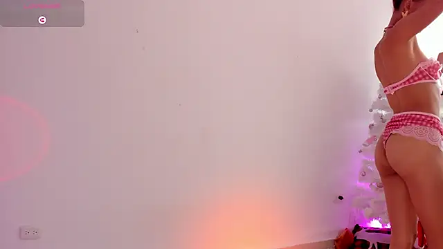 Snapshot of wendymoah chatting on 6, 1, 2025 wendymoah online show from 6, 1, 2025