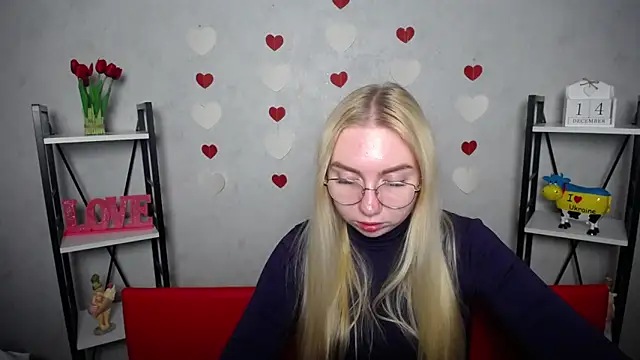 BeatriceFly online show from 14, 12, 2024