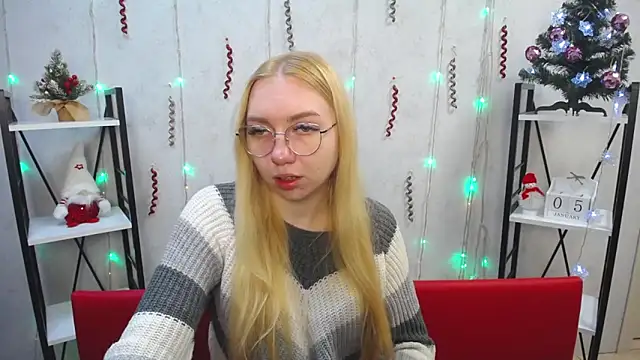 BeatriceFly online show from 5, 1, 2025