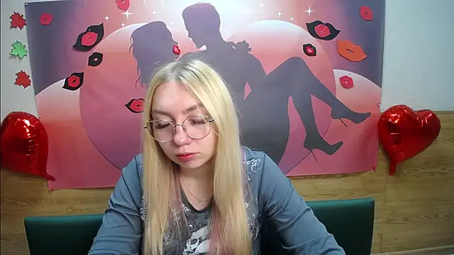 BeatriceFly online show from 14, 10, 2025