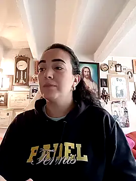 skayhot  online show from 24, 1, 2025