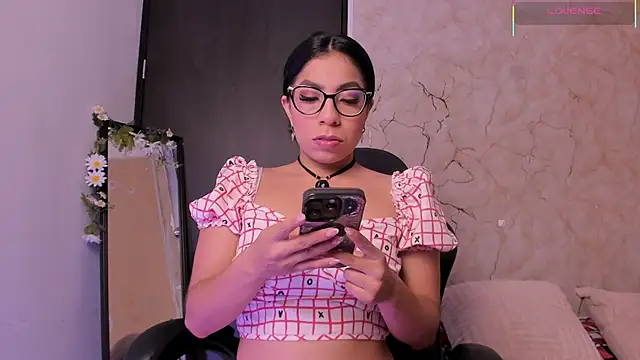 Snapshot of Mia_Gothzx chatting on 22, 6, 2026 Mia Gothzx online show from 22, 6, 2026