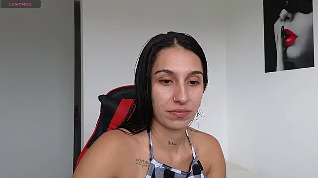 tammyandrade  online show from 25, 2, 2025