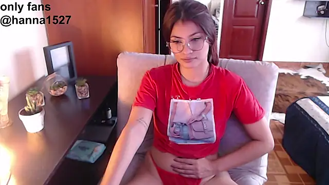 Snapshot of hanna_beili chatting on 2, 10, 2025 hanna beili online show from 2, 10, 2025