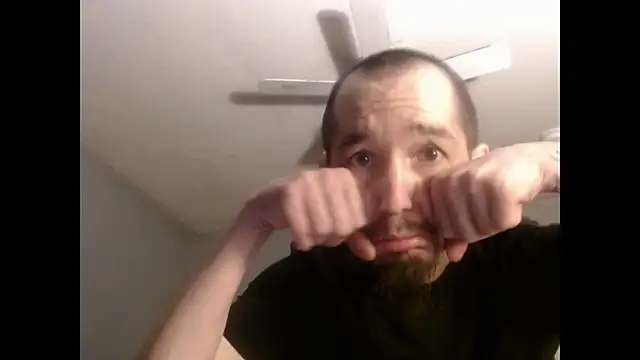 Snapshot of VanceFontaine chatting on 18, 12, 2025 VanceFontaine online show from 18, 12, 2025