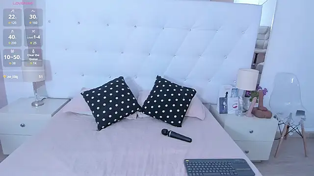 Isla Scott online show from 11, 9, 2025