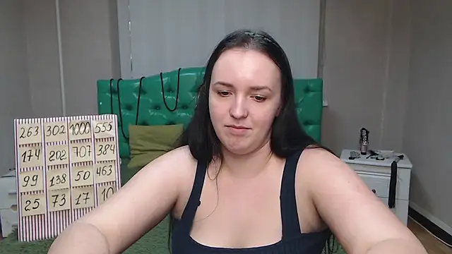 IsabelBlackberry online show from 1, 2, 2025