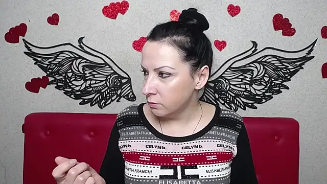 ElizabethSho online show from 6, 3, 2025