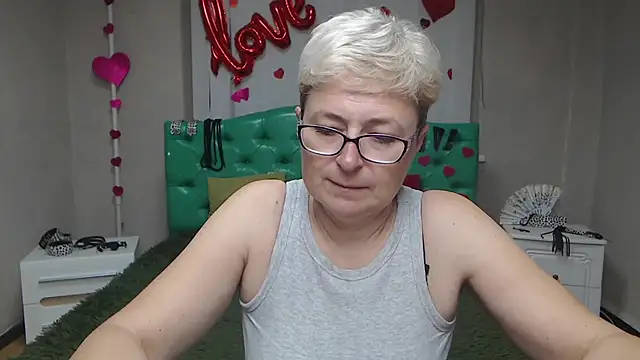 EmiliaGree online show from 11, 10, 2025