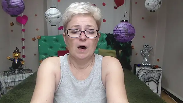 EmiliaGree online show from 3, 11, 2025