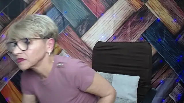 EllaBonito online show from 6, 10, 2025