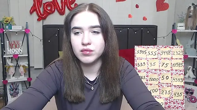 LauraHlot online show from 12, 3, 2025