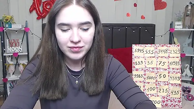 LauraHlot online show from 13, 3, 2025