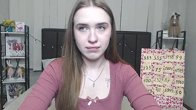 LauraHlot online show from 19, 11, 2025