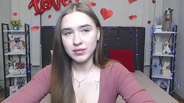 LauraHlot online show from 3, 2, 2026