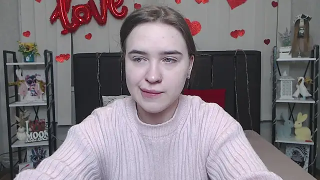 LauraHlot online show from 11, 2, 2026